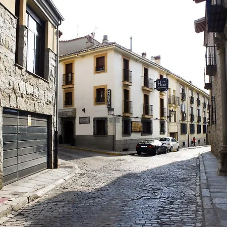 Hostal Alcántara-3